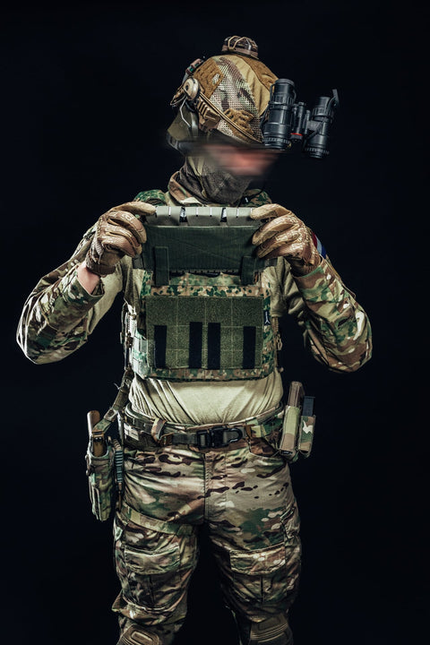 Perroz Designs Molle Placard Adapter