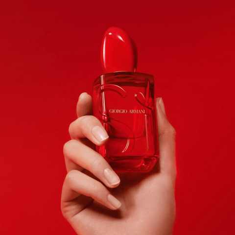Armani Si Passione Red Musk Eau de Parfum Women's Perfume Spray (30ml, 50ml, 100ml)