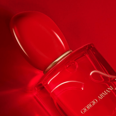 Armani Si Passione Red Musk Eau de Parfum Women's Perfume Spray (30ml, 50ml, 100ml)